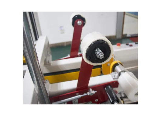 Automatic Folding and Four Sides & Corners Sealing Machine  GPC-50 + GPG-50